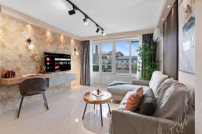 RentForComfort Penthouse Romana
